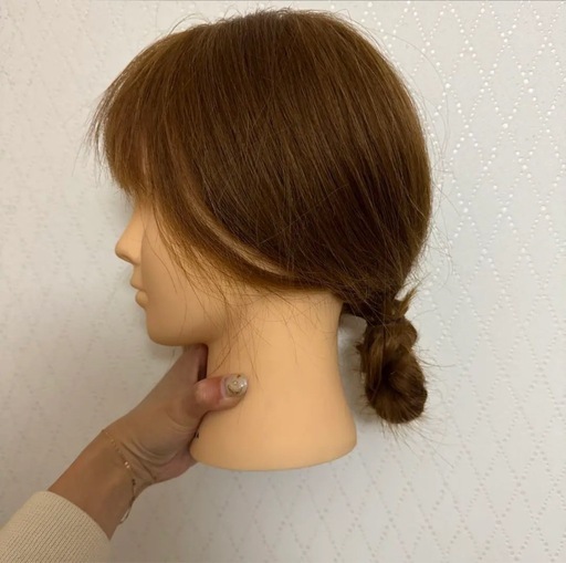 美容師さん　ヘアアレンジ　練習ウィッグ