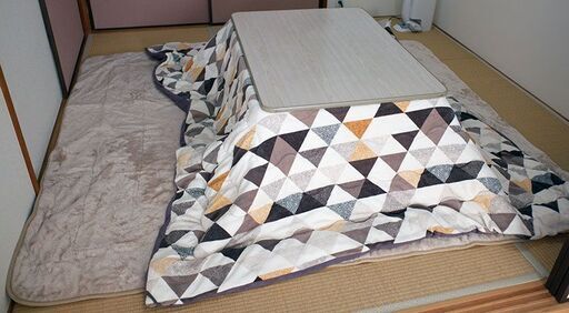 こたつ　敷・掛ふとん付き