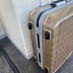 スーツケース　取引決定しましたの画像