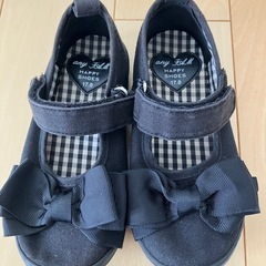 美品　フォーマルシューズ　定価¥1,690  キッズ　17㎝ 黒　リボン付き　の画像