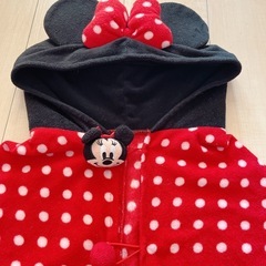 ★子供服フリマしてます★　ミニー ポンチョ ディズニー リゾート正規品 女の子　防寒着 ベビーカー ひざかけ にも♪の画像