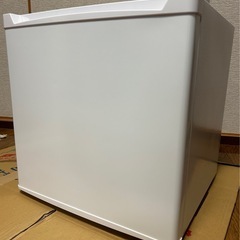 小型冷蔵庫　アイリスオーヤマ　45L