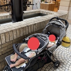 2人用ベビーカー　双子、年子　縦型ベビーカーの画像