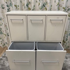 ゴミ箱収納棚の画像