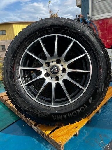215/65/R16 スタッドレスタイヤセット