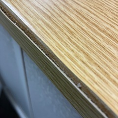 取引場所 南観音 K2411-583 ミニキッチンキャビネット 汚れキズあり キャスター付き めくれありの画像