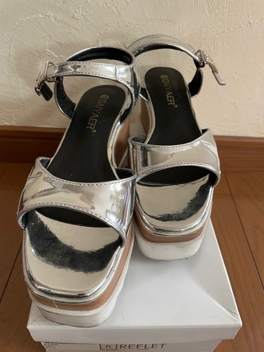 DAIYAERシルバー厚底サンダル\n