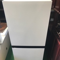 【美品】☆冷蔵庫　Hisense   HR-D13E3W   2024年製