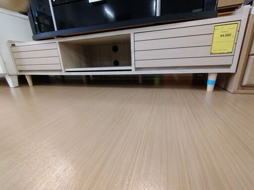【C334】★TV台 白