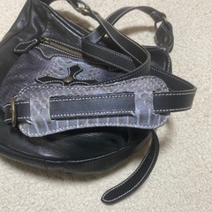 プリンセストラヤ⁇   ショルダーバッグの画像