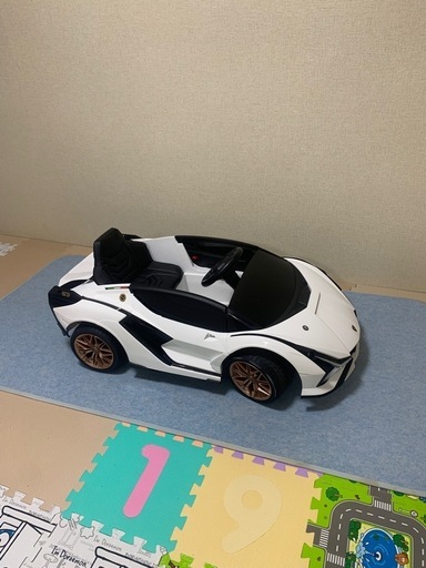 クリスマスプレゼントに電動乗用ラジコン ランボルギーニ