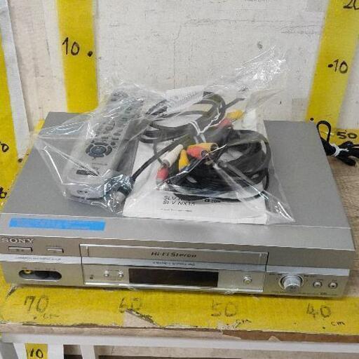1121-105 SONY　ソニー VHSビデオデッキ