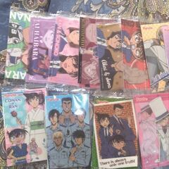 コナンくんのウェハースに着いてたカードです👓