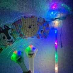 【3個セット】光るステッキ＆うちわ　スイッチで光り方が変わります...