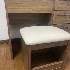 鏡台ドレッサーと椅子のセット　木目調ウッドの画像