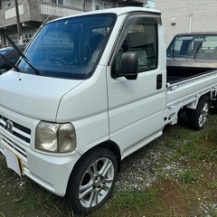 ホンダ　アクティトラック　5速　4WD (AC.PS付き)