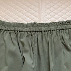 美品　ワールド　ストレッチテーパードパンツの画像