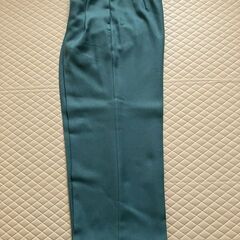 値下げ　タグ付　ＧＵ タックワイドパンツ   の画像