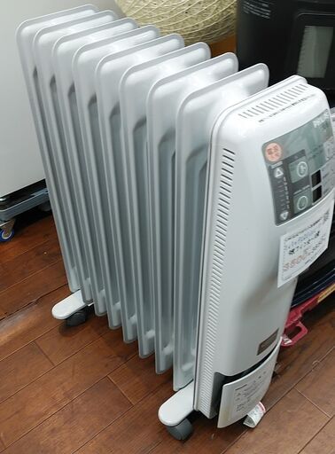 セール！品質保証☆配達有り！2000円(税別）フィリップス　オイルヒーター 9枚羽 ～10畳