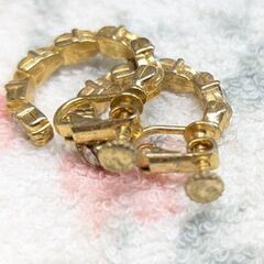 ☆イヤリング　馬蹄型・リング型　ゴールド系　中古品　の画像