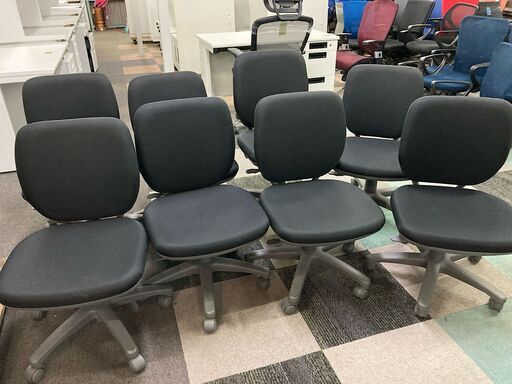 中古　良品　オカムラ　ビラージュ　VILLAGE　オフィスチェア　ガス椅子　ワークチェア　事務いす　デスクチェア　OAチェア　各1台　愛知　一宮市　江南市　稲沢市　岩倉市　名古屋　岐阜　各務ヶ原　羽島　三重　グッドプライス一宮