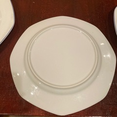 ８角形のお皿６枚セットの画像