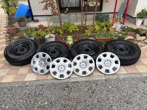 ヨコハマスタッドレスタイヤ　ハイエース　２００系