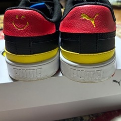 プーマスニーカー25cmの画像