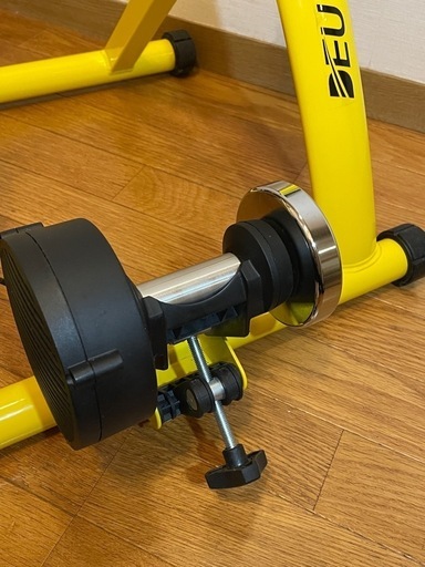 【商談中】ロードバイク　固定式ローラー台ドイターMT-04