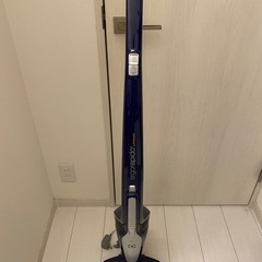 ニトリ　折りたたみ　机と掃除機の画像