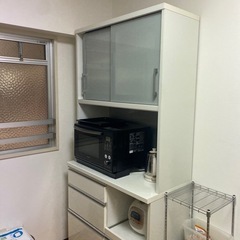 本日！食器棚のみです