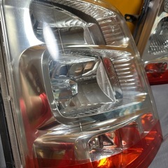 DA64W 純正HIDヘッドライトの画像