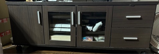 茶色のテレビ台