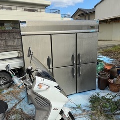 冷蔵庫　無料　差し上げます