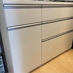 【お渡し予定者の方決まりました】ニトリ　カップボード　キッチンカ...