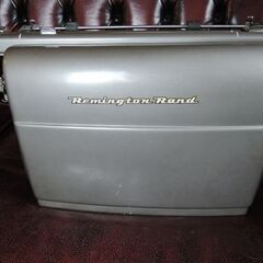 アメリカ　レミントンランド社(Remington Rand, 1927-1955)　アンティークタイプライターの画像