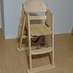 カトージ セナ 折り畳み式ベビーチェア ナチュラルの画像