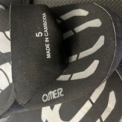 Omarオマーウェットスーツ5mmシュノーケリング素潜り魚付きの画像