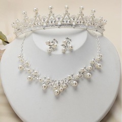 ブライダル　ティアラ　ネックレス　イヤリング