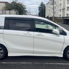 ホンダ フリードスパイクの画像