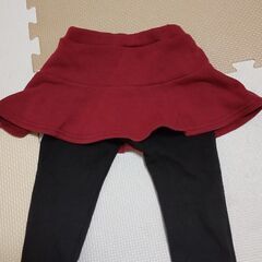 90サイズ 赤と黒のスカート付きレギンスの画像