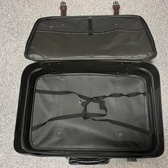 布製スーツケースの画像