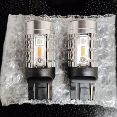 T10LEDポジション．T20LEDウインカー．トヨタシートベルトカバー新品未使用の画像