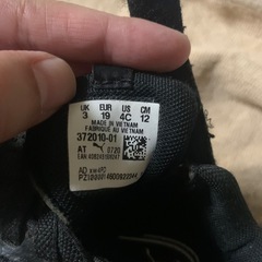 PUMAkidsシューズの画像