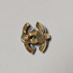 CHANEL♥CCロゴ ♥ストーン付き♥ピアス♦片耳2♦正規品♥シリアルナンバー有り♦ジャンクの画像