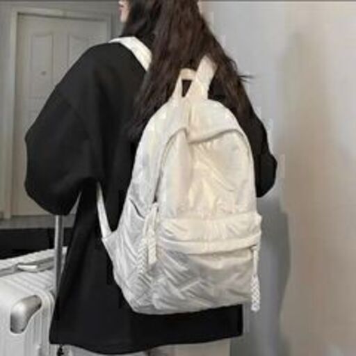シンプルでかわいい多機能カジュアルリュック 新品未使用