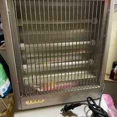 【お取引者様決定→11/25済】日立HITACHI赤外線電気ストーブVH-105T中古稼働品の画像