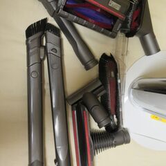 ダイソン掃除機　　パーツのみ　　一部使用品の画像