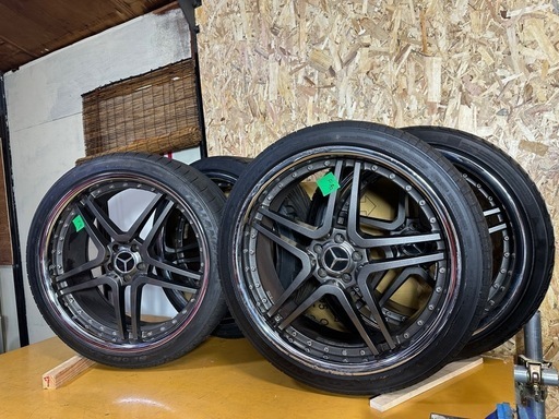 【売り切れました】ボーナスセール！ベンツ用22インチアルミバリ山　４本セット