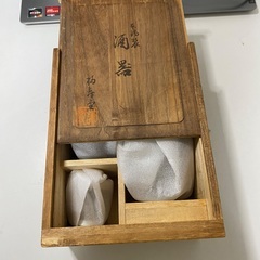 酒器セット、徳利とお猪口3つ、木箱入り（たぶん錫製）5万円